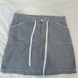 Cute striped skirt in great condition